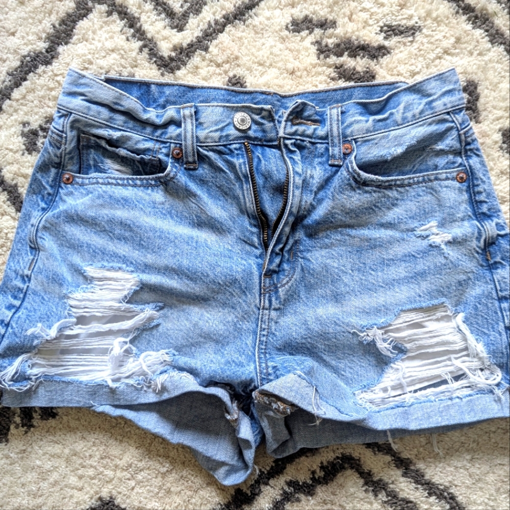 American Eagle Distressed Denim Women's Shorts